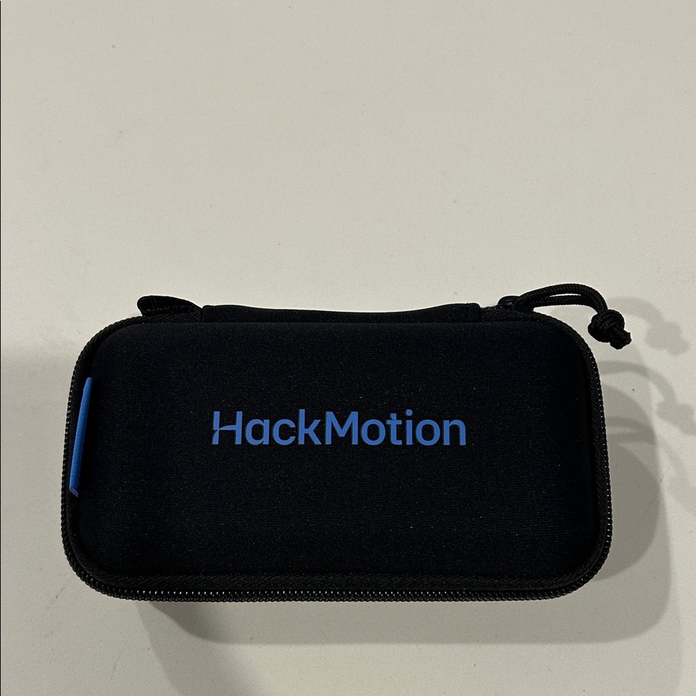 HackMotion case and sensor